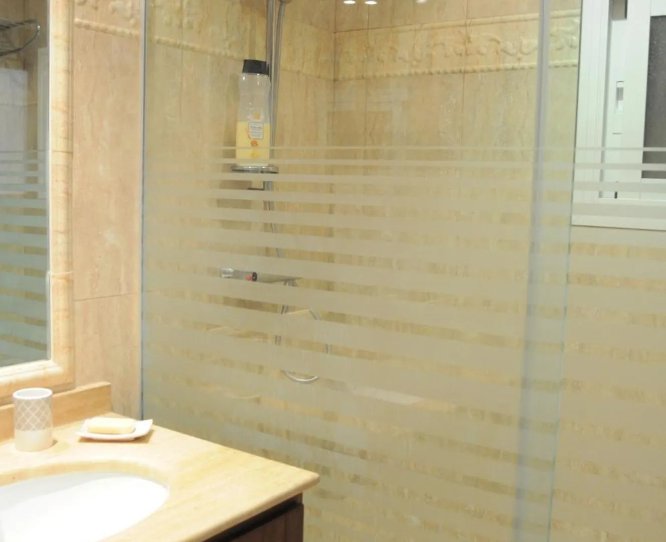 Magnificent Front Sea Views Apartment إِستيبونا إسبانيا